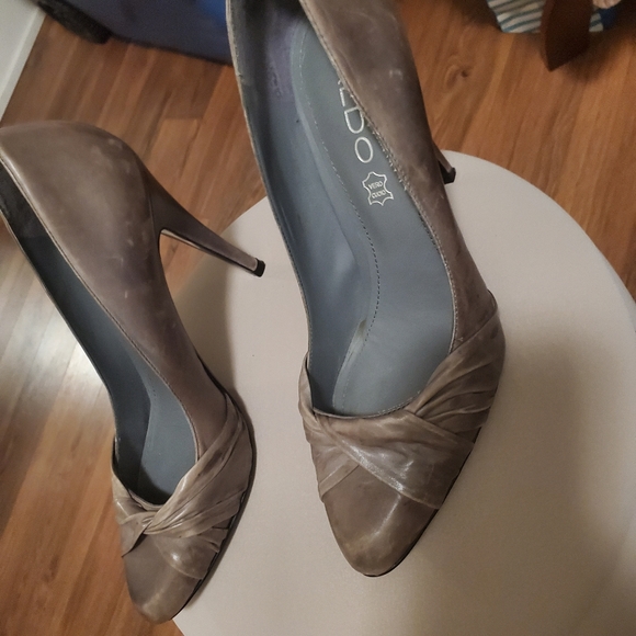 High heels - Picture 2 of 6